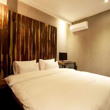 Hotel 38.5 Jinhae Чханвон Екстер'єр фото