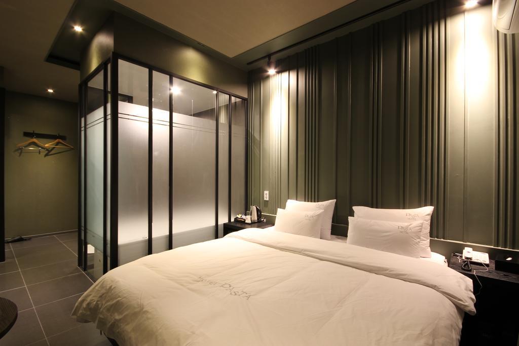Hotel 38.5 Jinhae Чханвон Екстер'єр фото