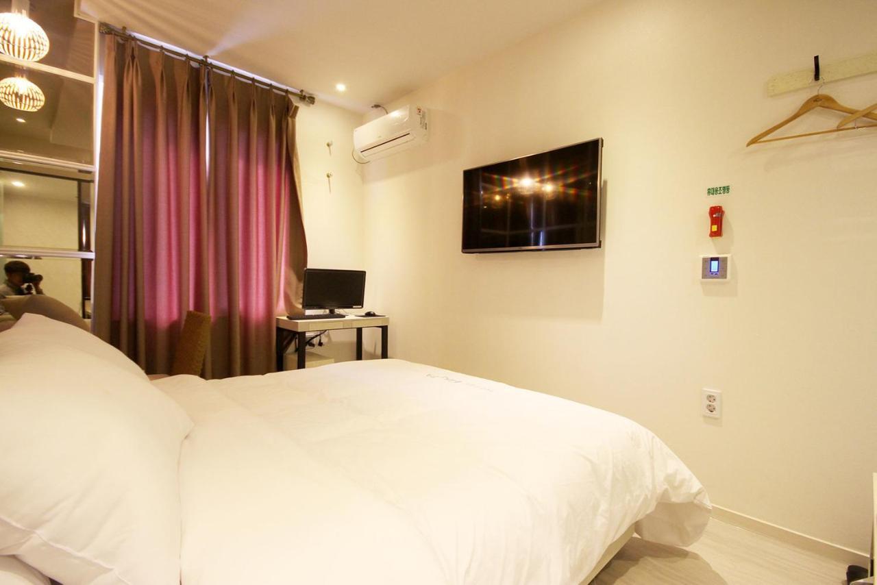 Hotel 38.5 Jinhae Чханвон Екстер'єр фото
