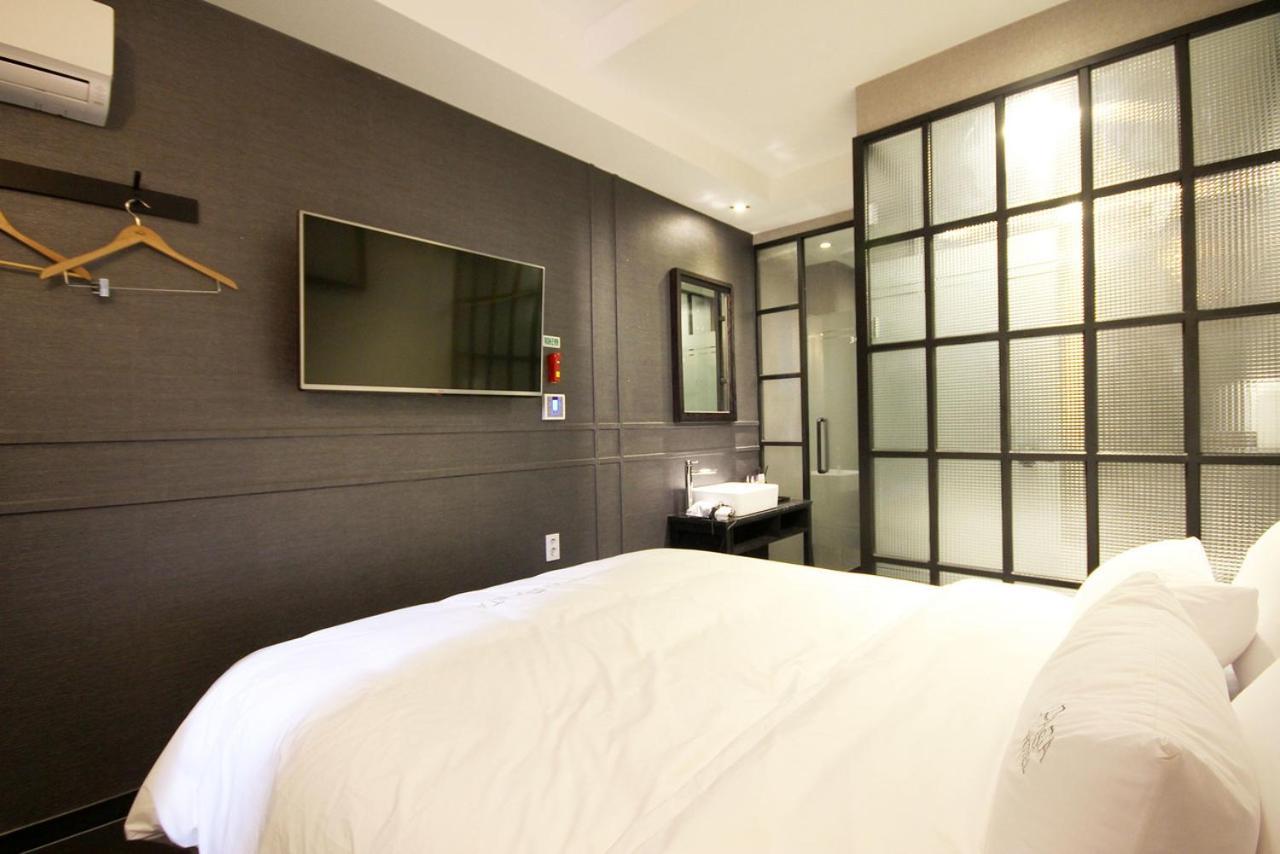 Hotel 38.5 Jinhae Чханвон Екстер'єр фото