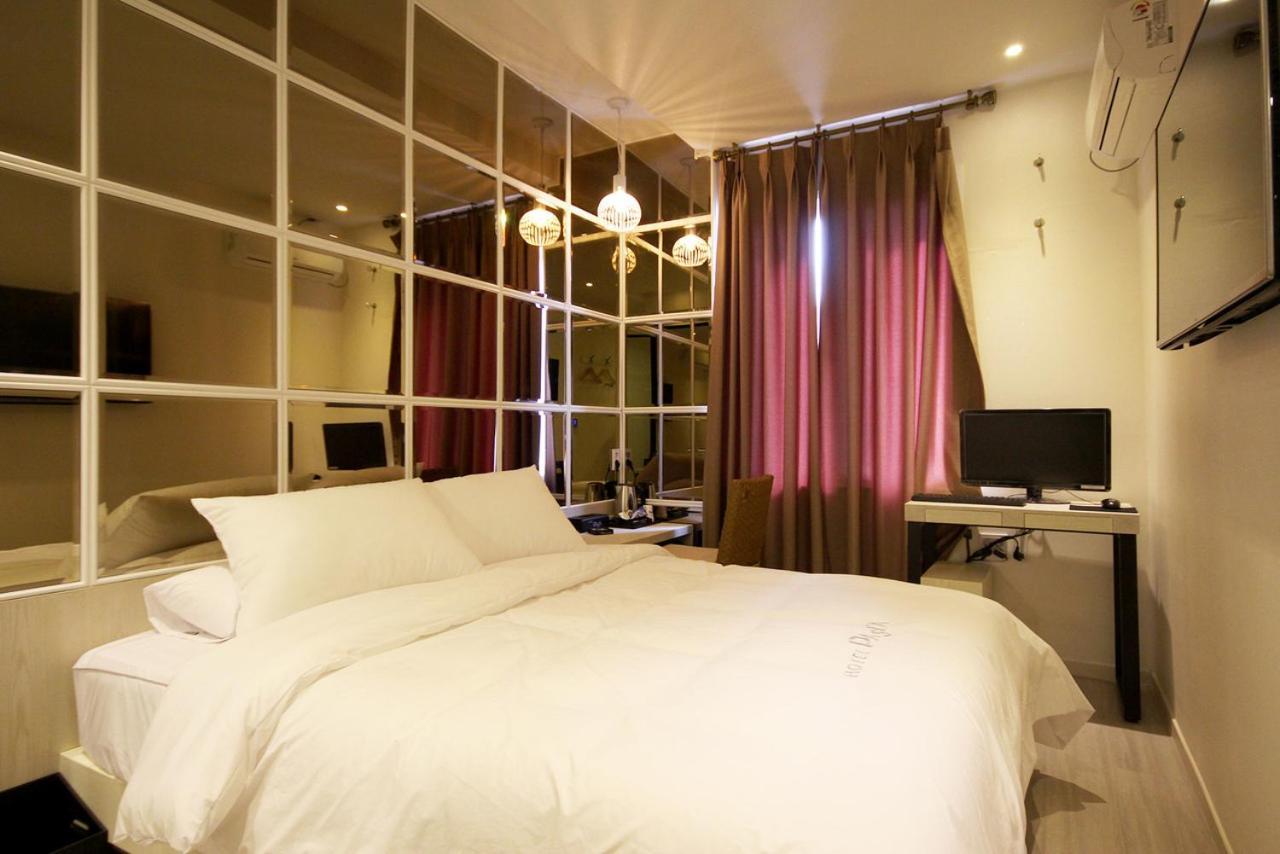 Hotel 38.5 Jinhae Чханвон Екстер'єр фото